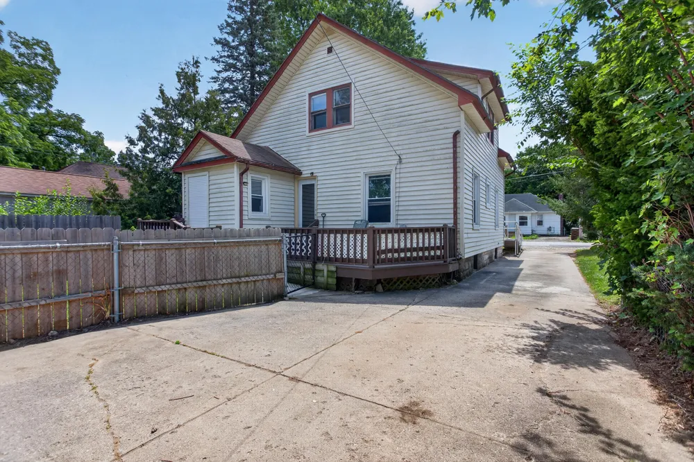 302 Cass Avenue Summit Township, MI 49203