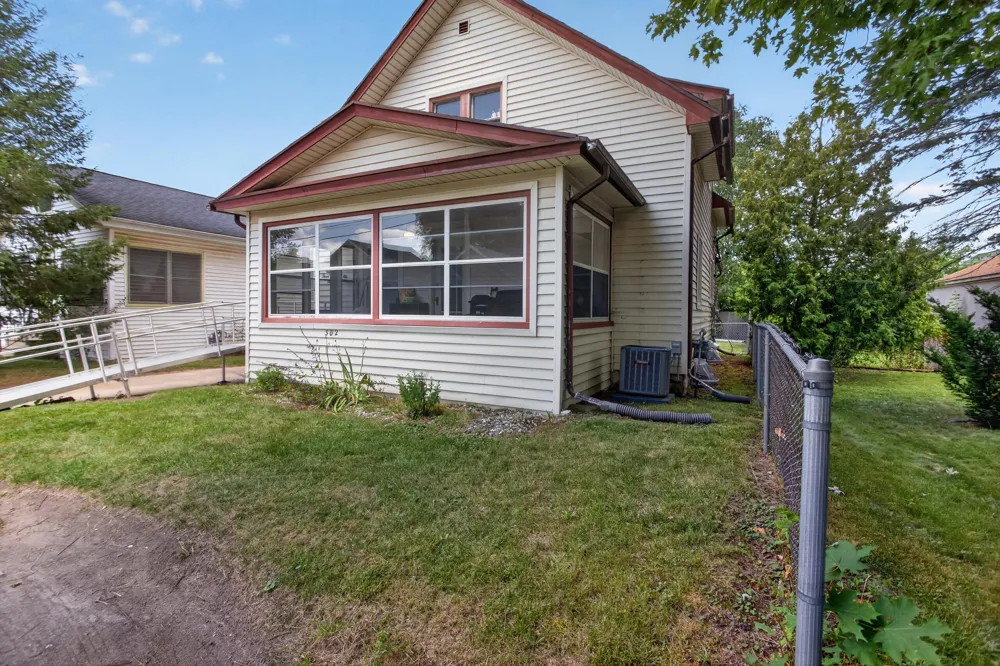 302 Cass Avenue Summit Township, MI 49203