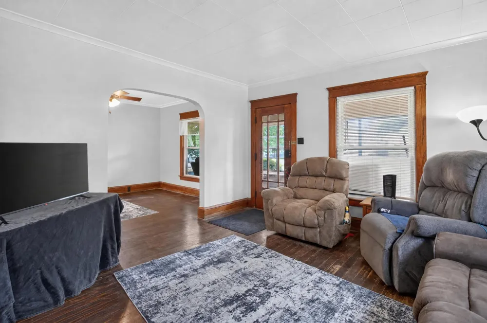 302 Cass Avenue Summit Township, MI 49203