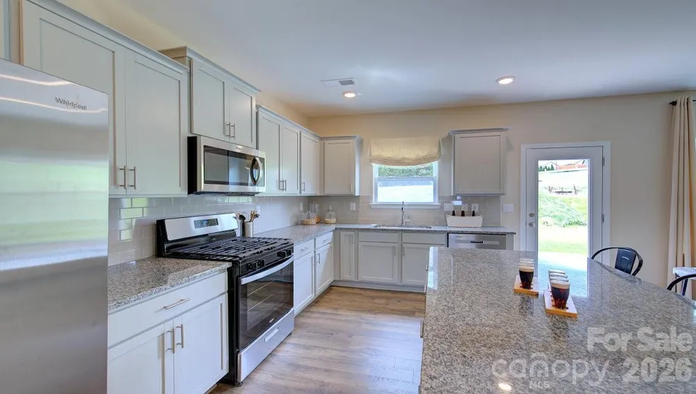 73 Ridgehaven Drive Waynesville, NC 28786