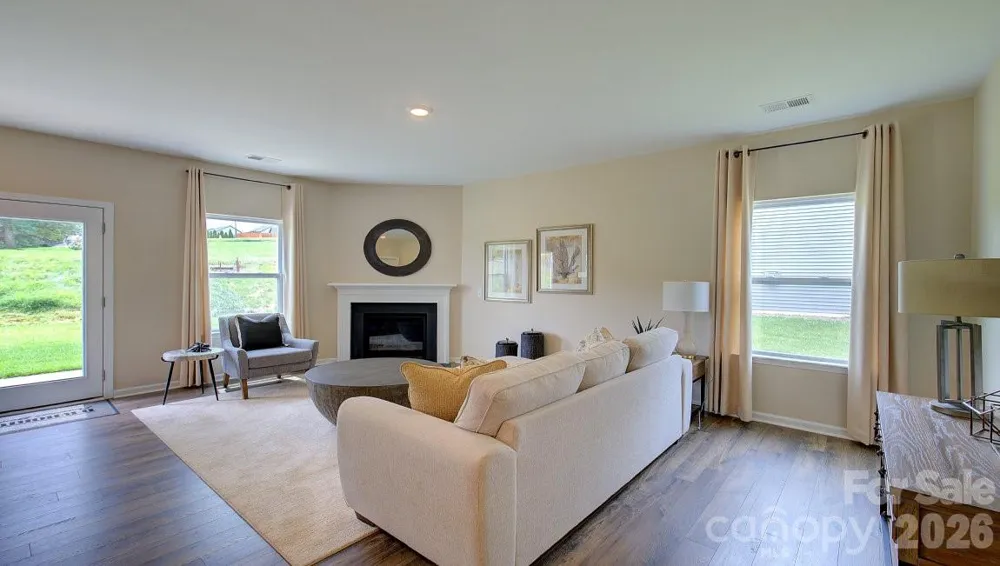 73 Ridgehaven Drive Waynesville, NC 28786
