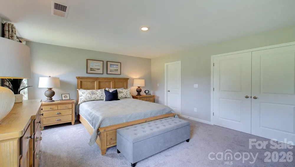 73 Ridgehaven Drive Waynesville, NC 28786