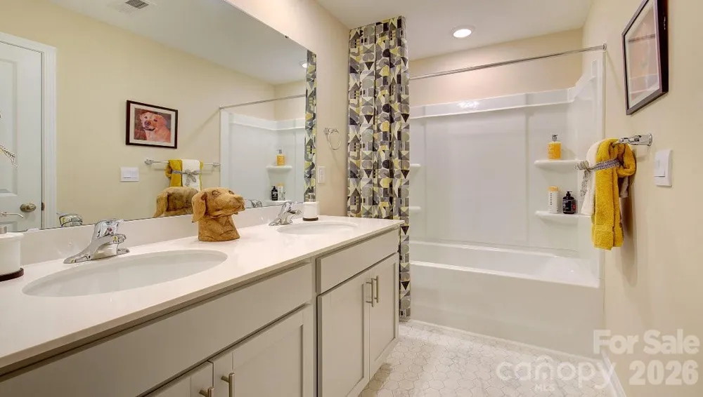 73 Ridgehaven Drive Waynesville, NC 28786