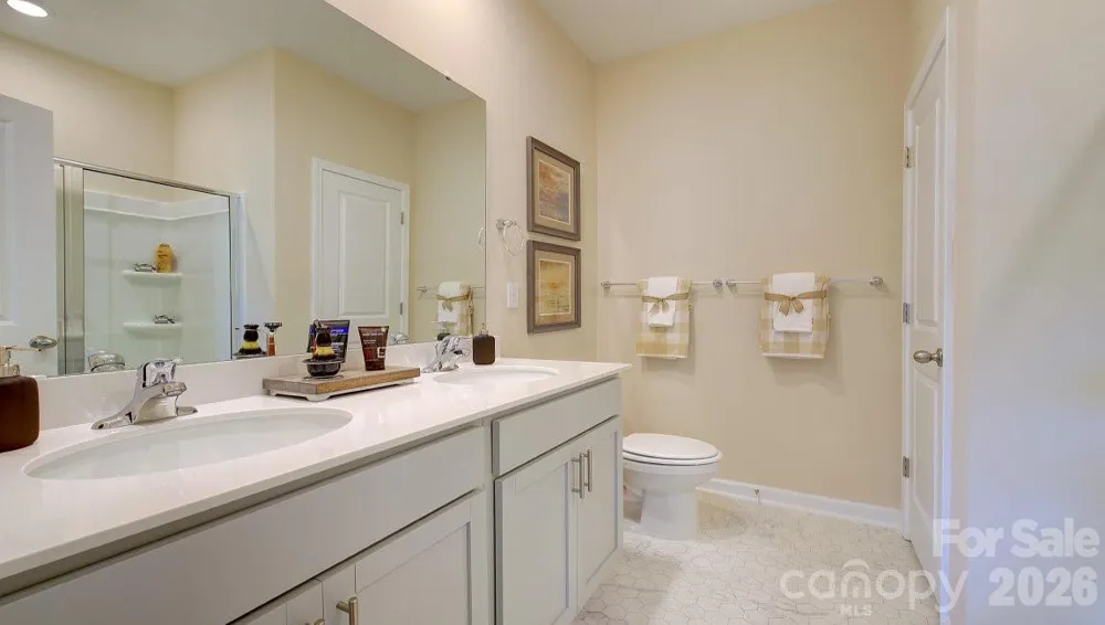 73 Ridgehaven Drive Waynesville, NC 28786
