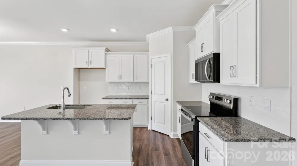 398 Creekview Road Hendersonville, NC 28792