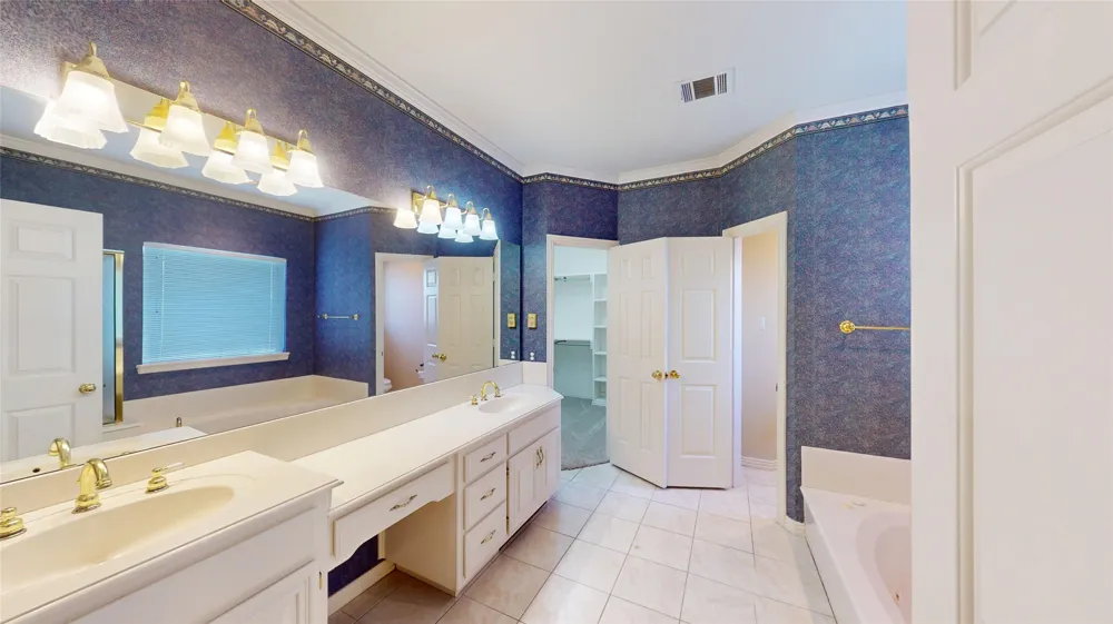 7525 Brentwood Court North Richland Hills, TX 76182