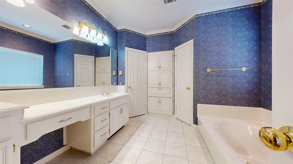 7525 Brentwood Court North Richland Hills, TX 76182