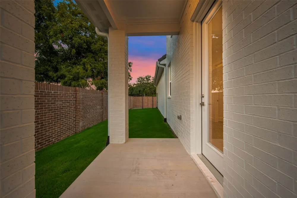 101 Magnolia Lane Westworth Village, TX 76114