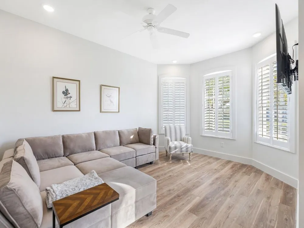 5765 W 1ST SQUARE SW Vero Beach, FL 32968