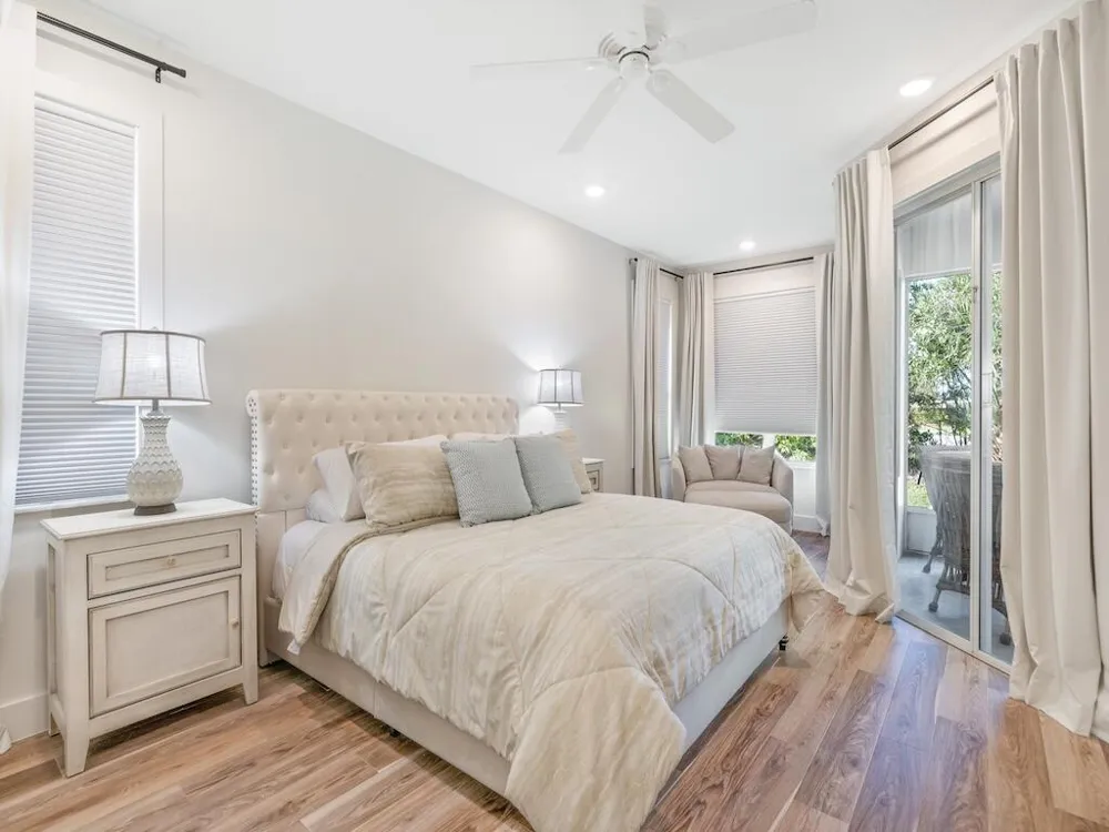 5765 W 1ST SQUARE SW Vero Beach, FL 32968