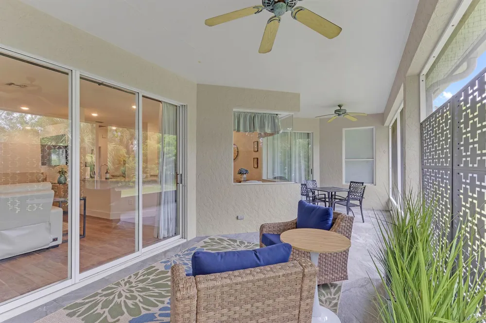 5765 W 1ST SQUARE SW Vero Beach, FL 32968