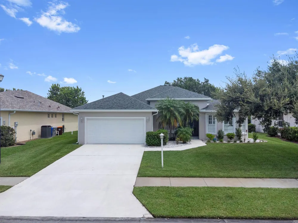 5765 W 1ST SQUARE SW Vero Beach, FL 32968