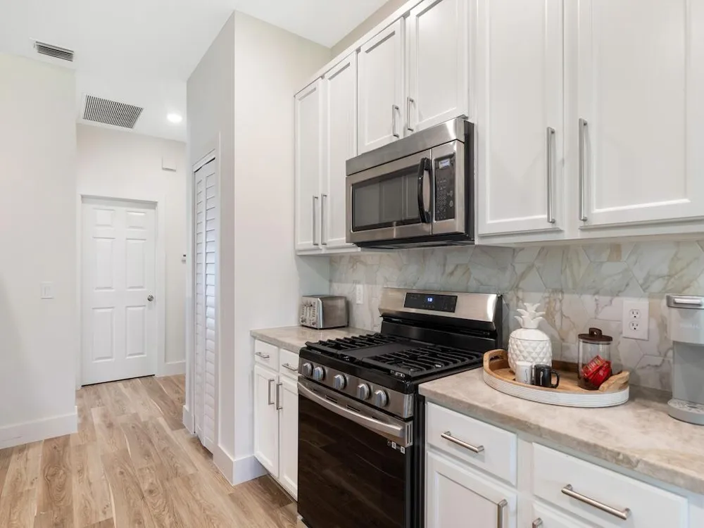 5765 W 1ST SQUARE SW Vero Beach, FL 32968
