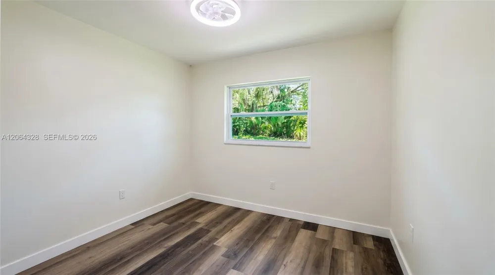 1812 NE 50th ST ocala, FL 34479