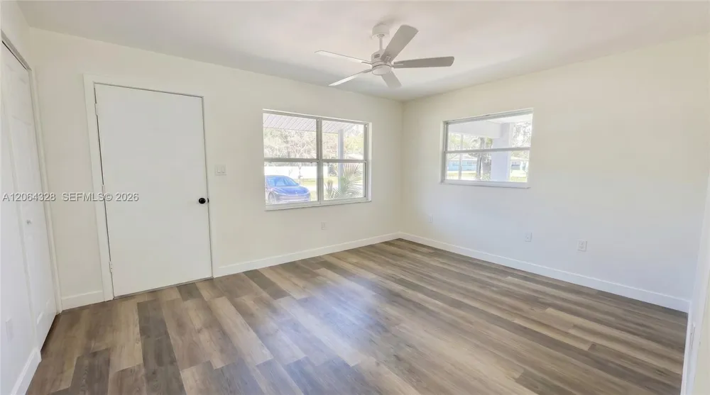 1812 NE 50th ST ocala, FL 34479