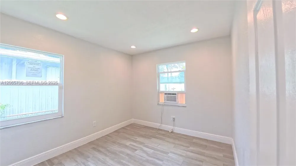 3156 NW 55th St Miami, FL 33142