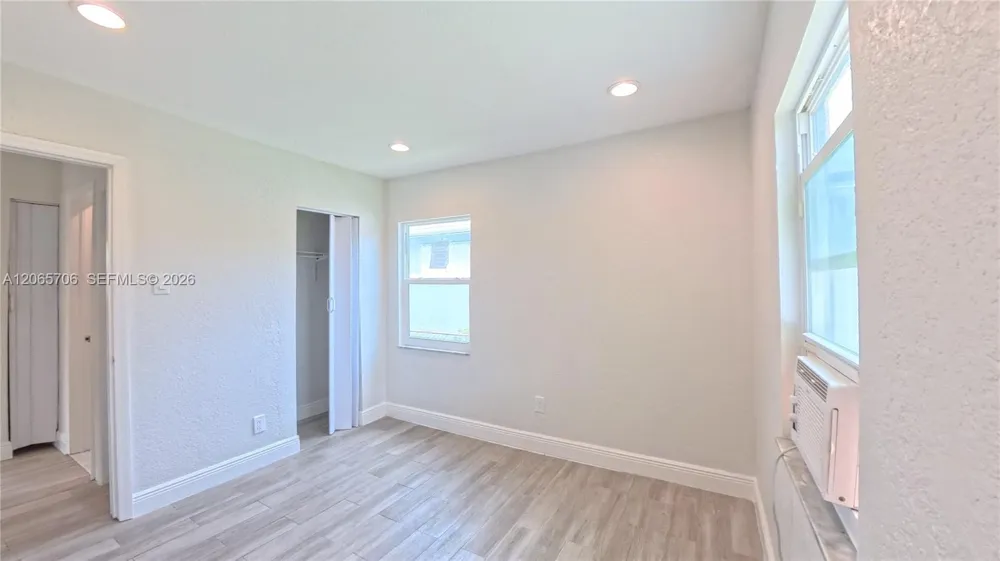 3156 NW 55th St Miami, FL 33142
