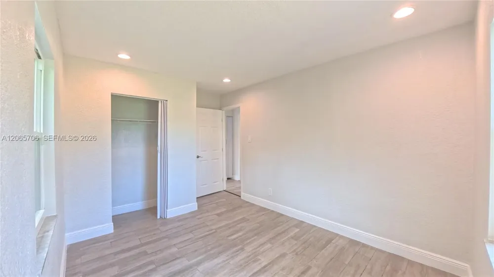 3156 NW 55th St Miami, FL 33142