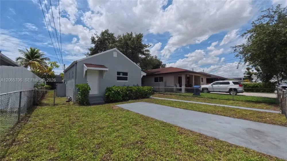 3156 NW 55th St Miami, FL 33142