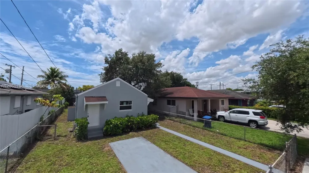 3156 NW 55th St Miami, FL 33142