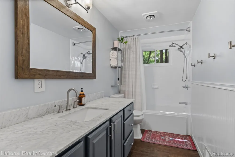 632 Bellevue Avenue Clawson City, MI 48017