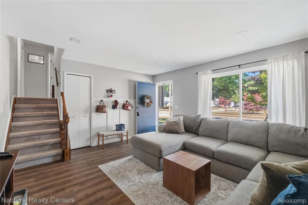632 Bellevue Avenue Clawson City, MI 48017