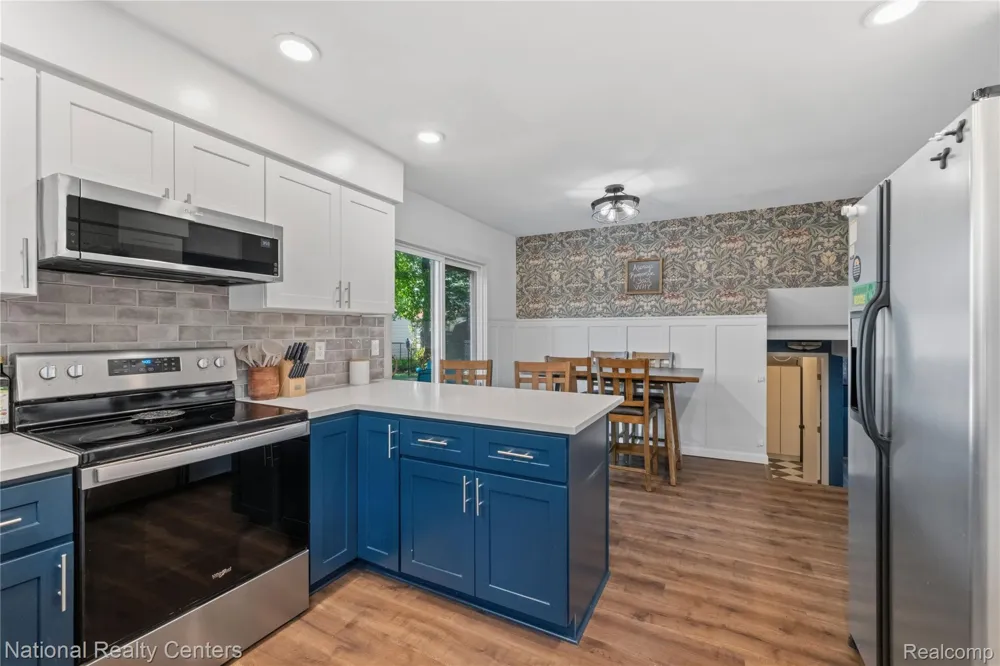 632 Bellevue Avenue Clawson City, MI 48017