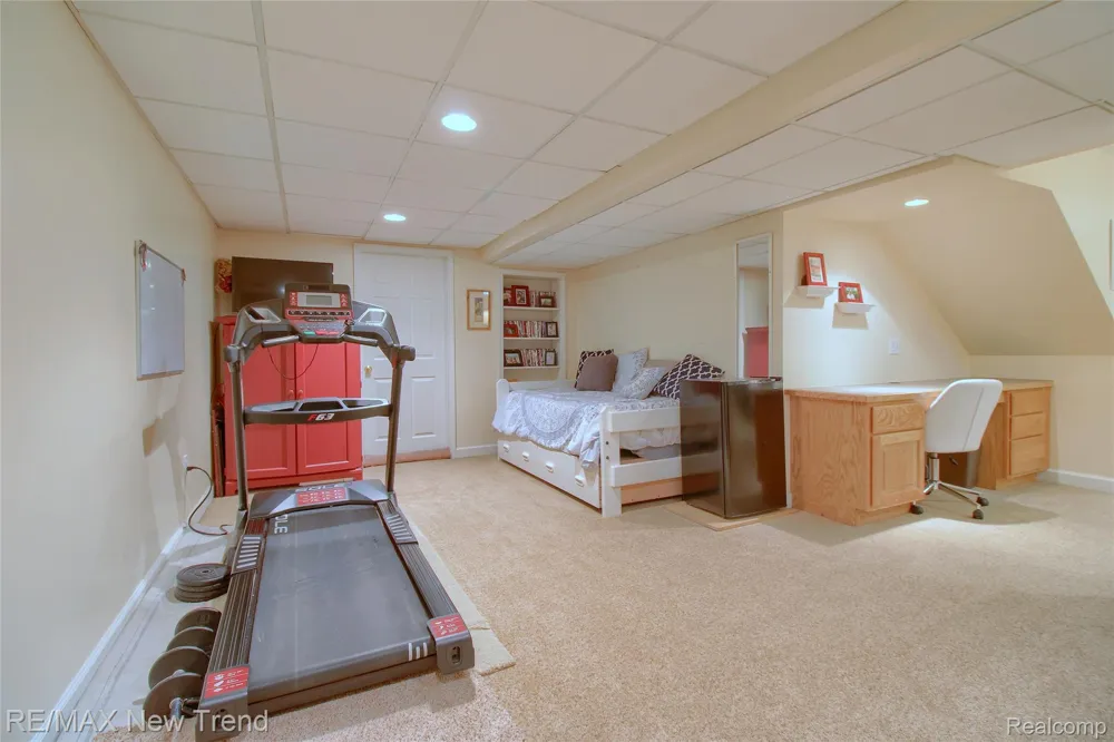 1029 Shetland Drive South Lyon City, MI 48178