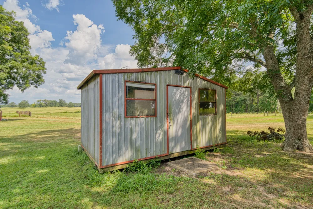 2111 County Road 4335 Bivins, TX 75555