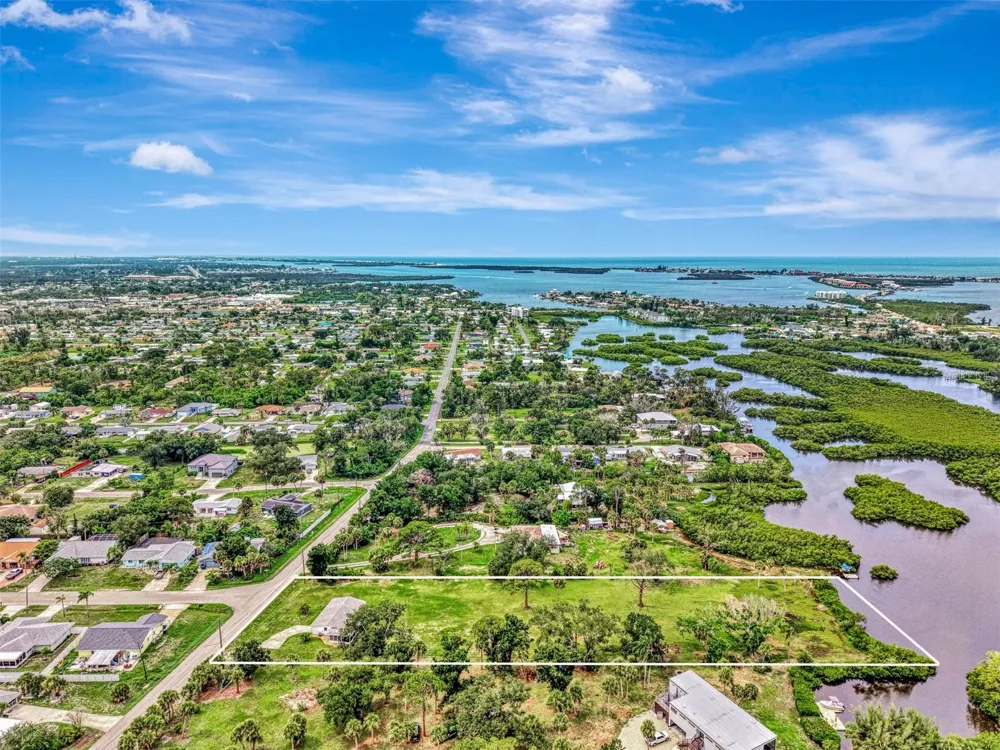 780 S OXFORD DRIVE Englewood, FL 34223