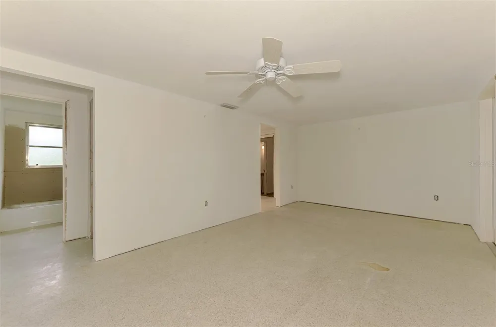 780 S OXFORD DRIVE Englewood, FL 34223