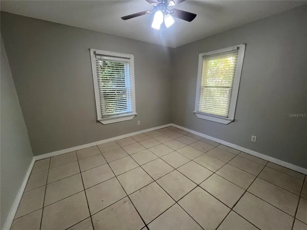 127 1/2 W PALMETTO AVENUE Deland, FL 32720