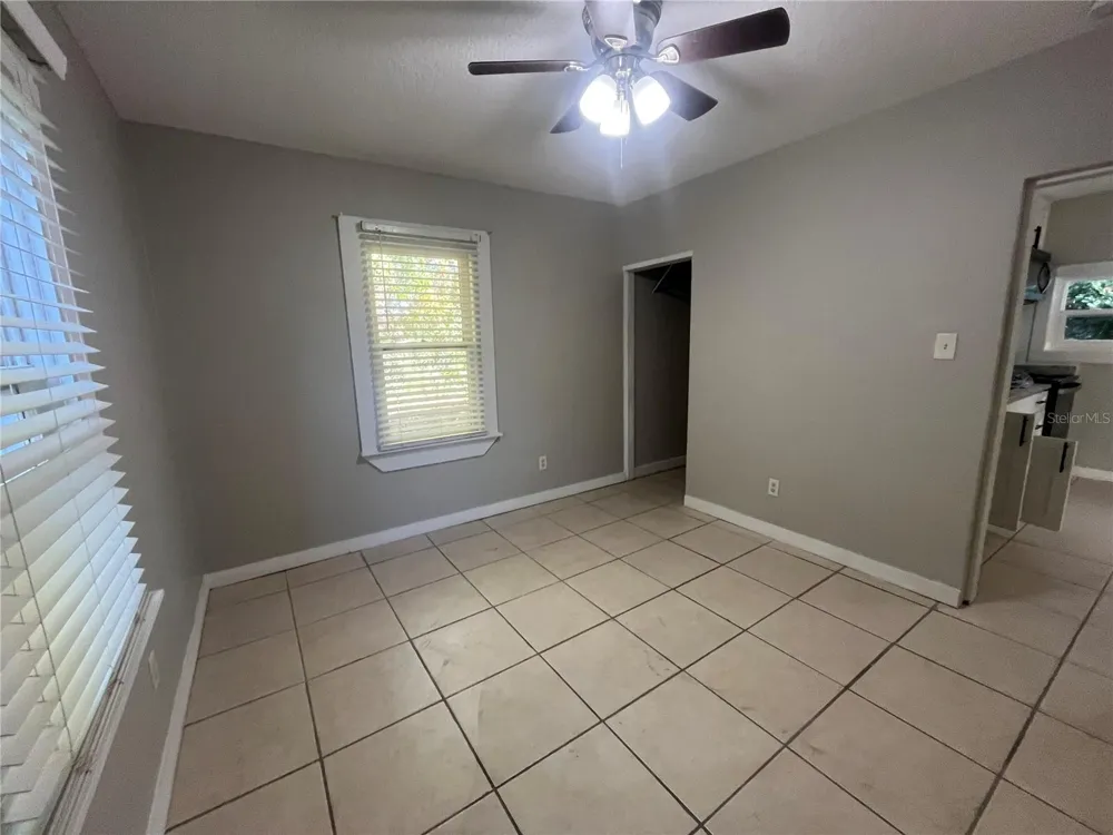127 1/2 W PALMETTO AVENUE Deland, FL 32720