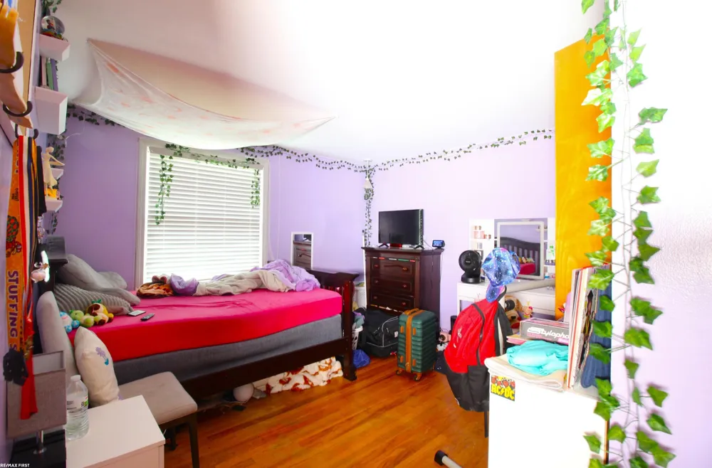30827 Scrivo Drive Warren City, MI 48092