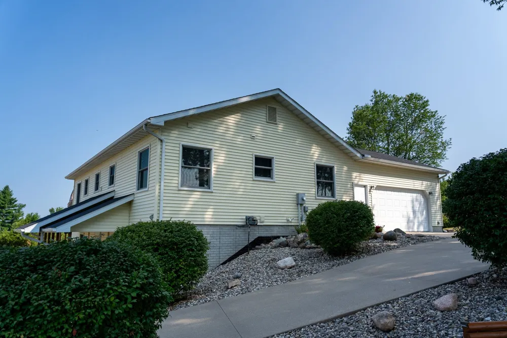 1201 S Clubhouse Drive Lake Isabella Village, MI 48893