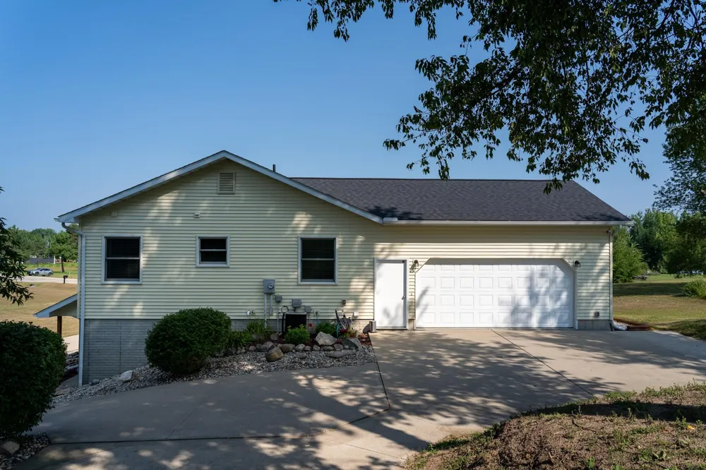 1201 S Clubhouse Drive Lake Isabella Village, MI 48893
