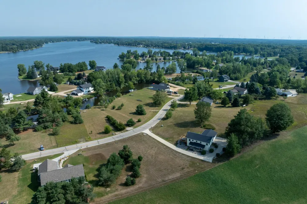 1201 S Clubhouse Drive Lake Isabella Village, MI 48893