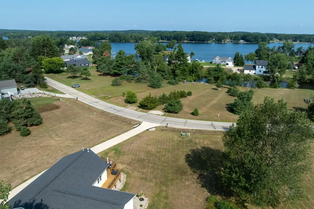 1201 S Clubhouse Drive Lake Isabella Village, MI 48893