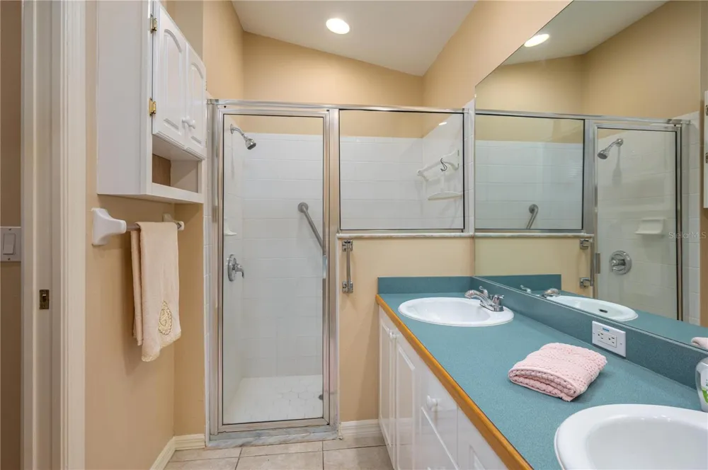 5667 WATER OAK LANE Mulberry, FL 33860