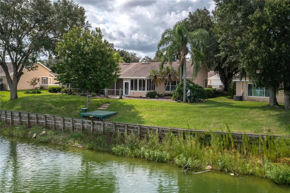 5667 WATER OAK LANE Mulberry, FL 33860