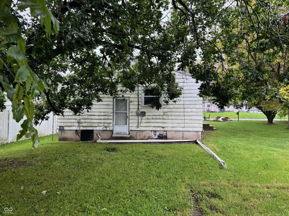 9507 W Morse Street Yorktown, IN 47396