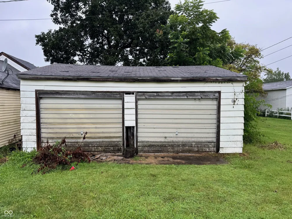 9507 W Morse Street Yorktown, IN 47396
