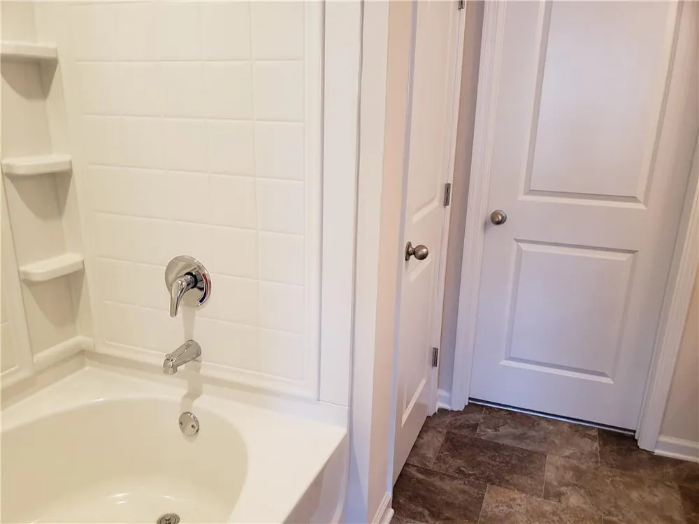 2725 Daybreak Court Suwanee, GA 30024