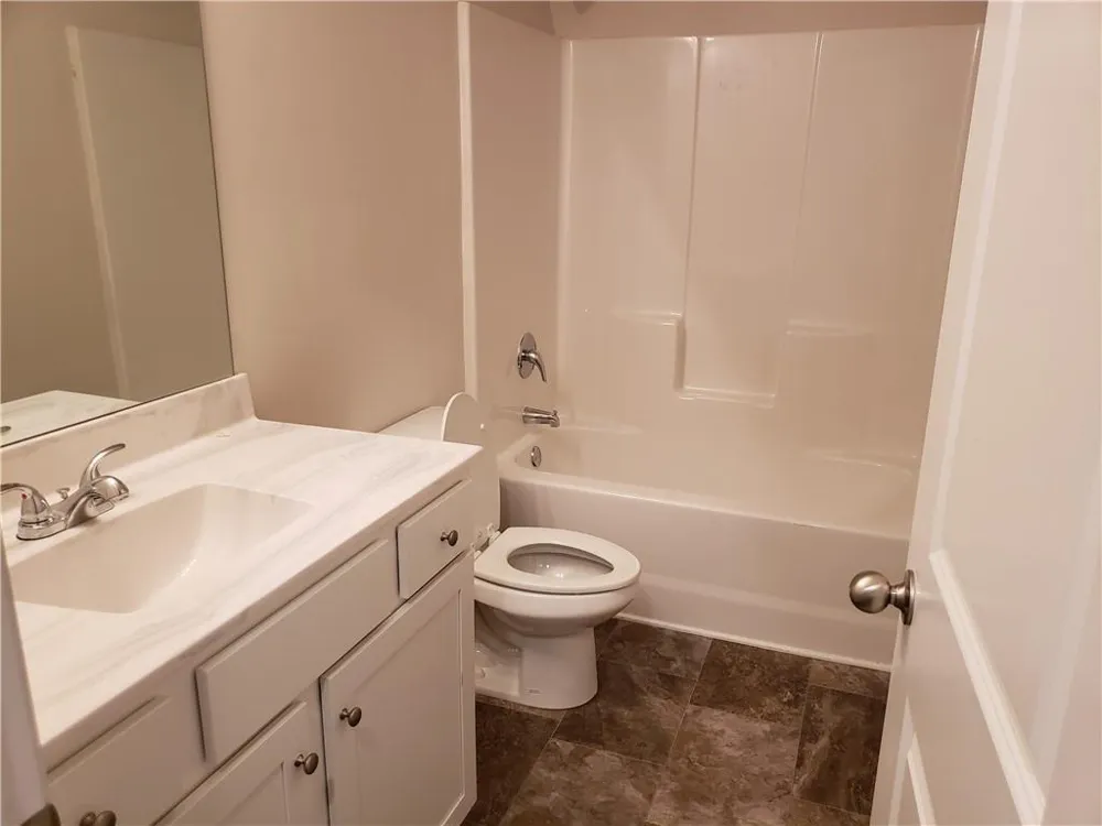2725 Daybreak Court Suwanee, GA 30024