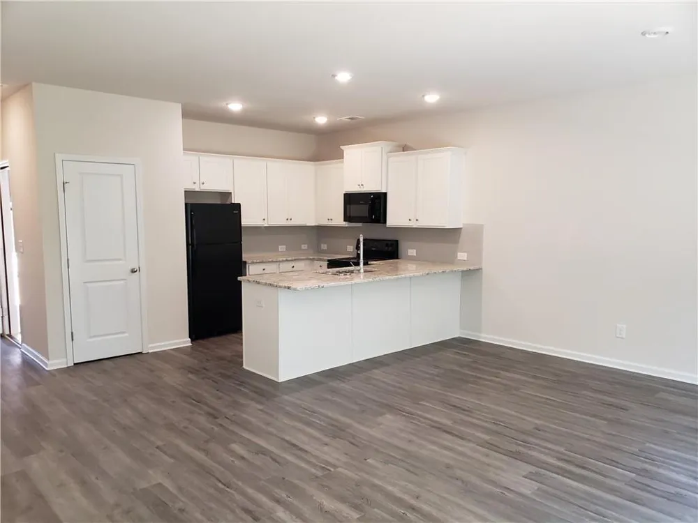 2725 Daybreak Court Suwanee, GA 30024