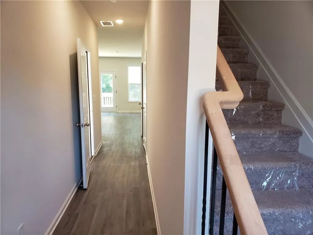 2725 Daybreak Court Suwanee, GA 30024