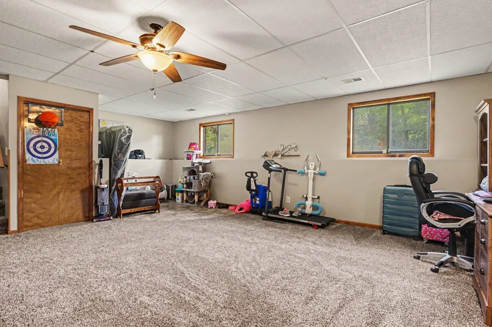 1452 Adams Avenue Muskegon, MI 49442