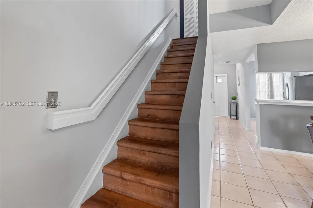 38 Truman Dr Weston, FL 33326