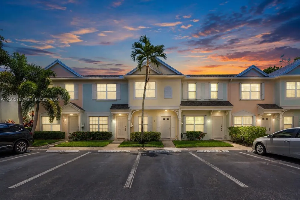 38 Truman Dr Weston, FL 33326