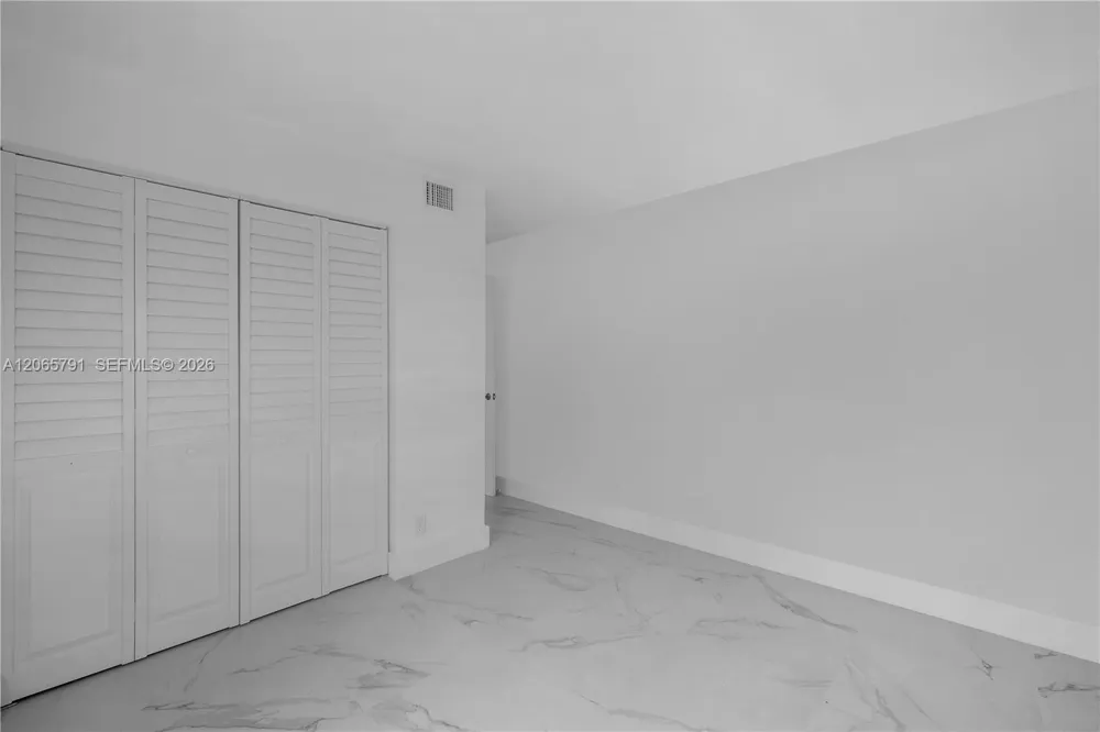 414 SE 14th St #3 Fort Lauderdale, FL 33316